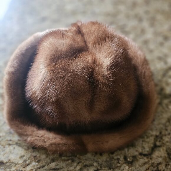 Vintage fur hat - Picture 5 of 9
